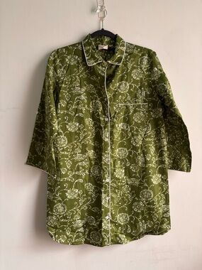 Women’s Olive Green Floral Button-Up Dress Shirt